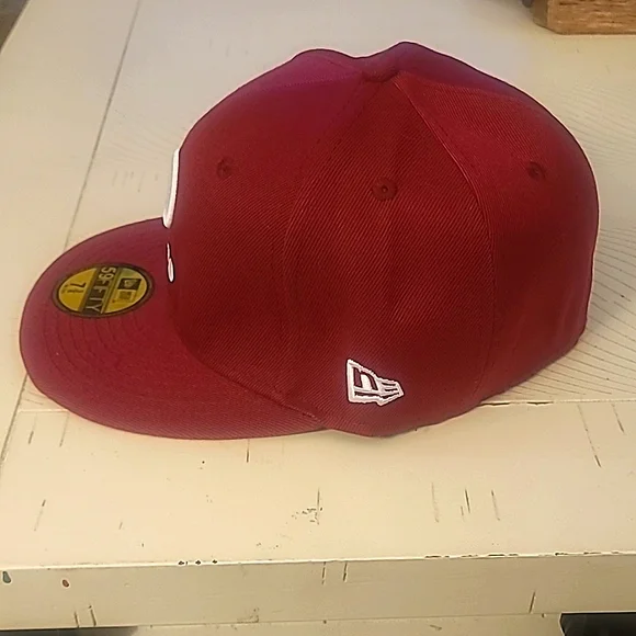 Philadelphia Phillies New Era Baseball Cap, Color - red, Size - 7 ⅜, Brand New! - Picture 3 of 5